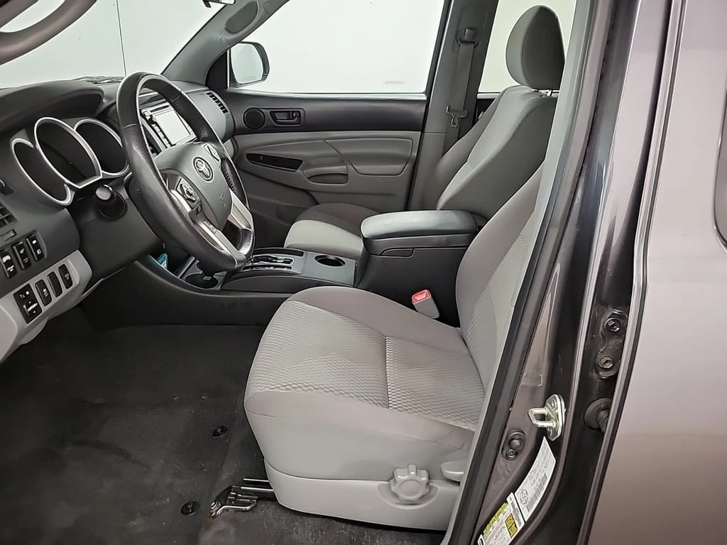 Toyota Tacoma * CREW CAB SHORT BED * CARFAX * БЕЗ ПЪРВОНАЧАЛНА В - изображение 8