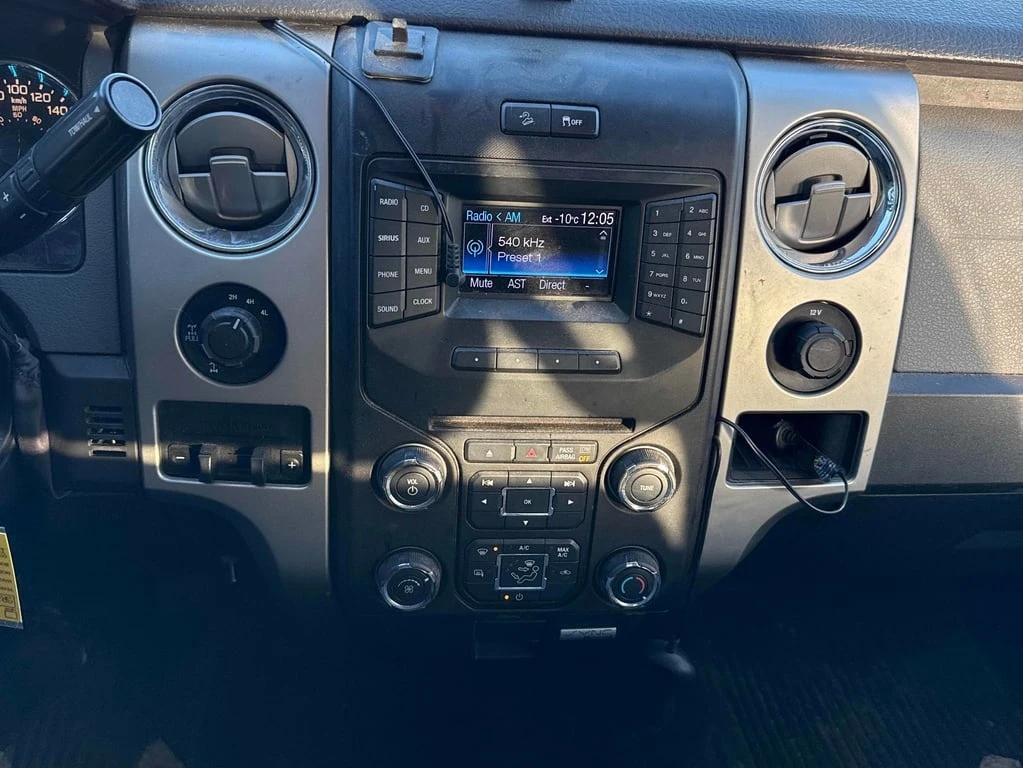 Ford F150 * 4WD SuperCrew * CARFAX * БЕЗ ПЪРВОНАЧАЛНА ВНОСКА - изображение 9