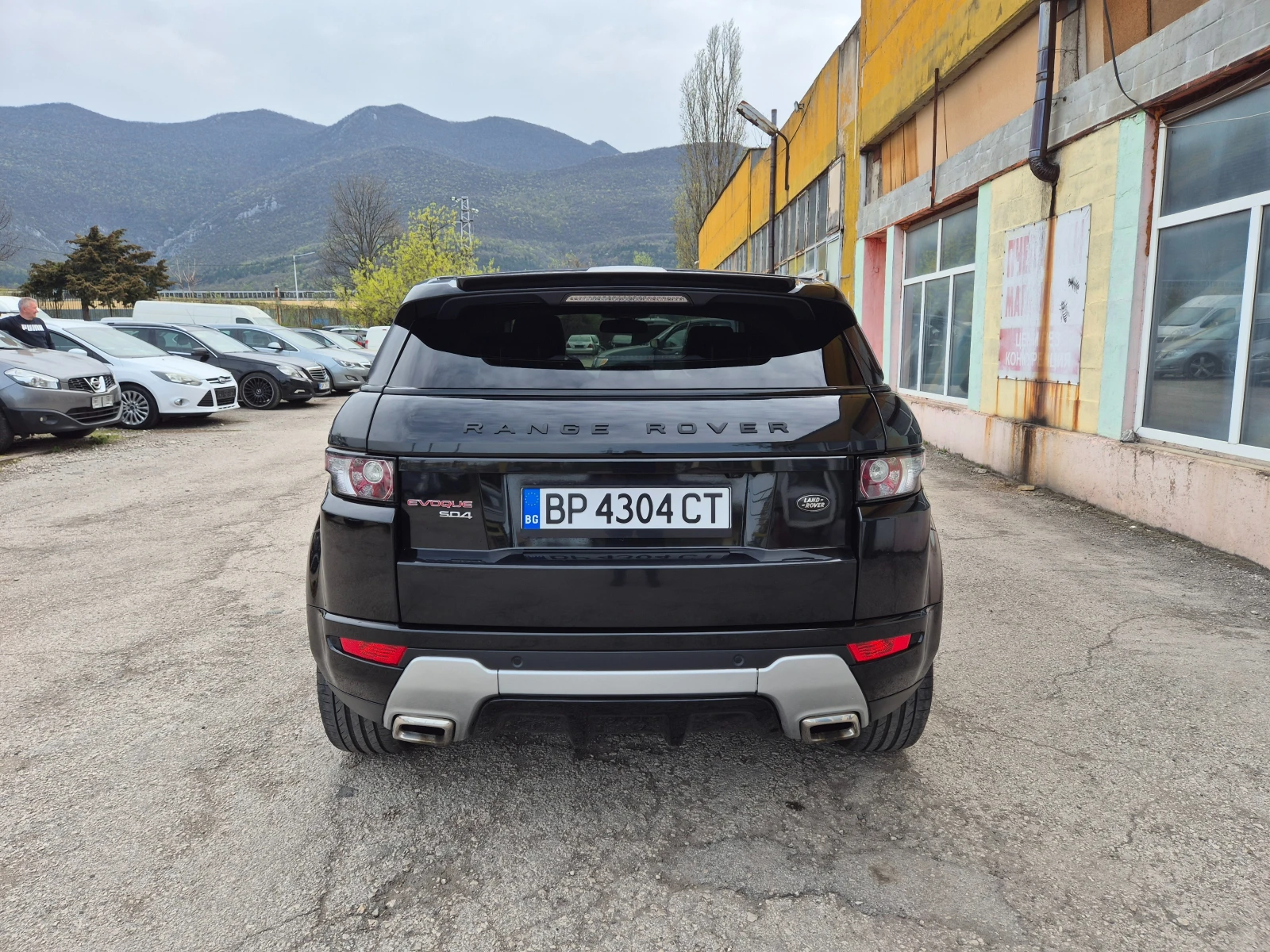 Land Rover Range Rover Evoque 2.2D 4X4 ПАНОРАМА УНИКАТ, снимка 6 - Автомобили и джипове - 54208417