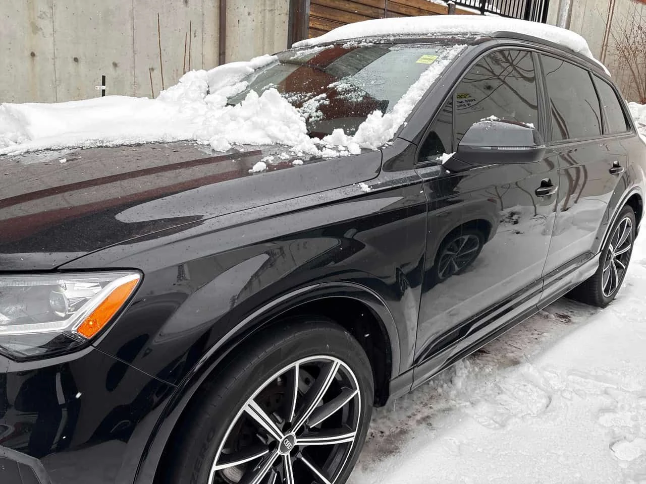 Audi Q7 Komfort  CARFAX, снимка 2 - Автомобили и джипове - 54598515