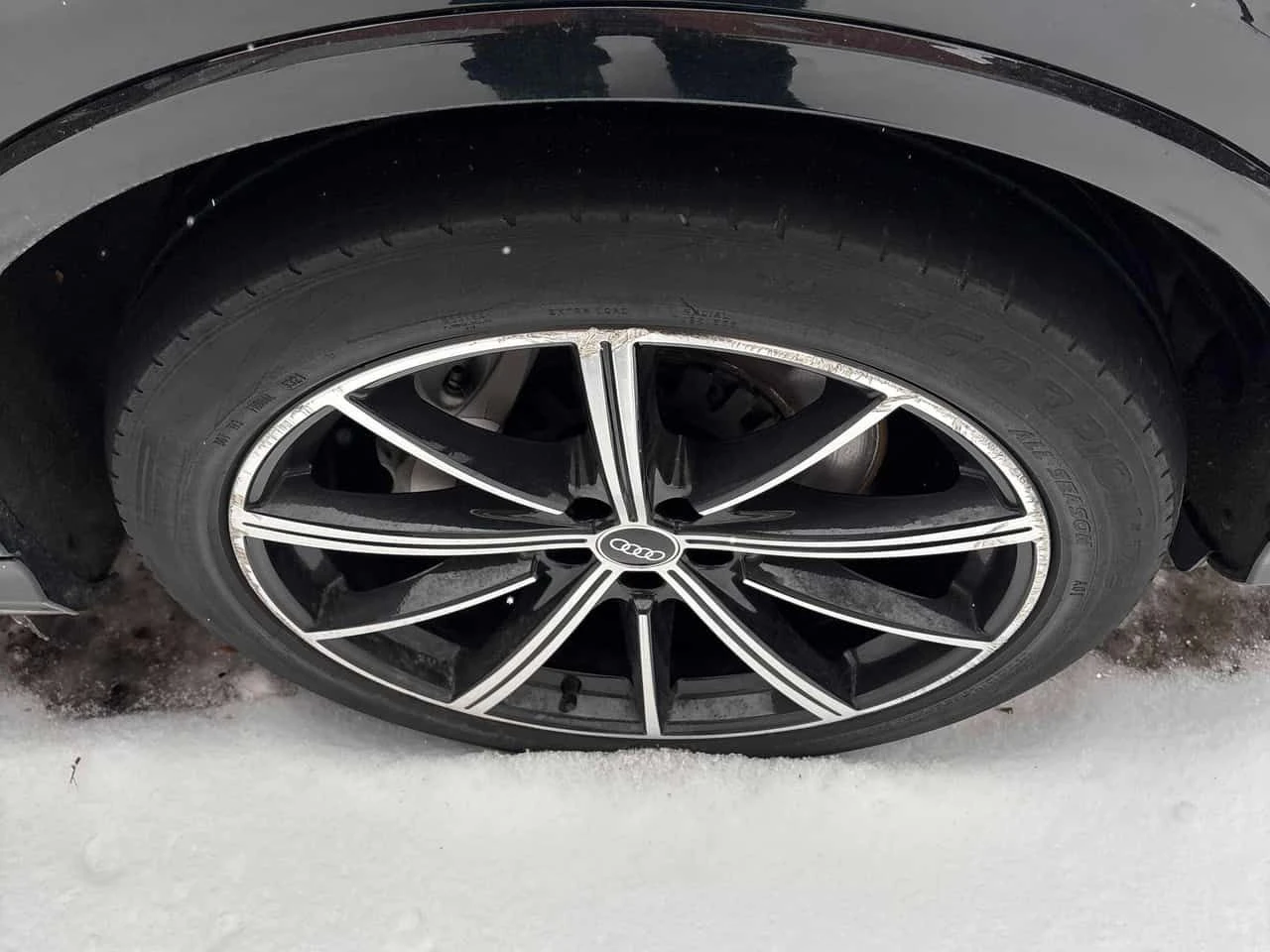 Audi Q7 Komfort  CARFAX, снимка 7 - Автомобили и джипове - 54598515