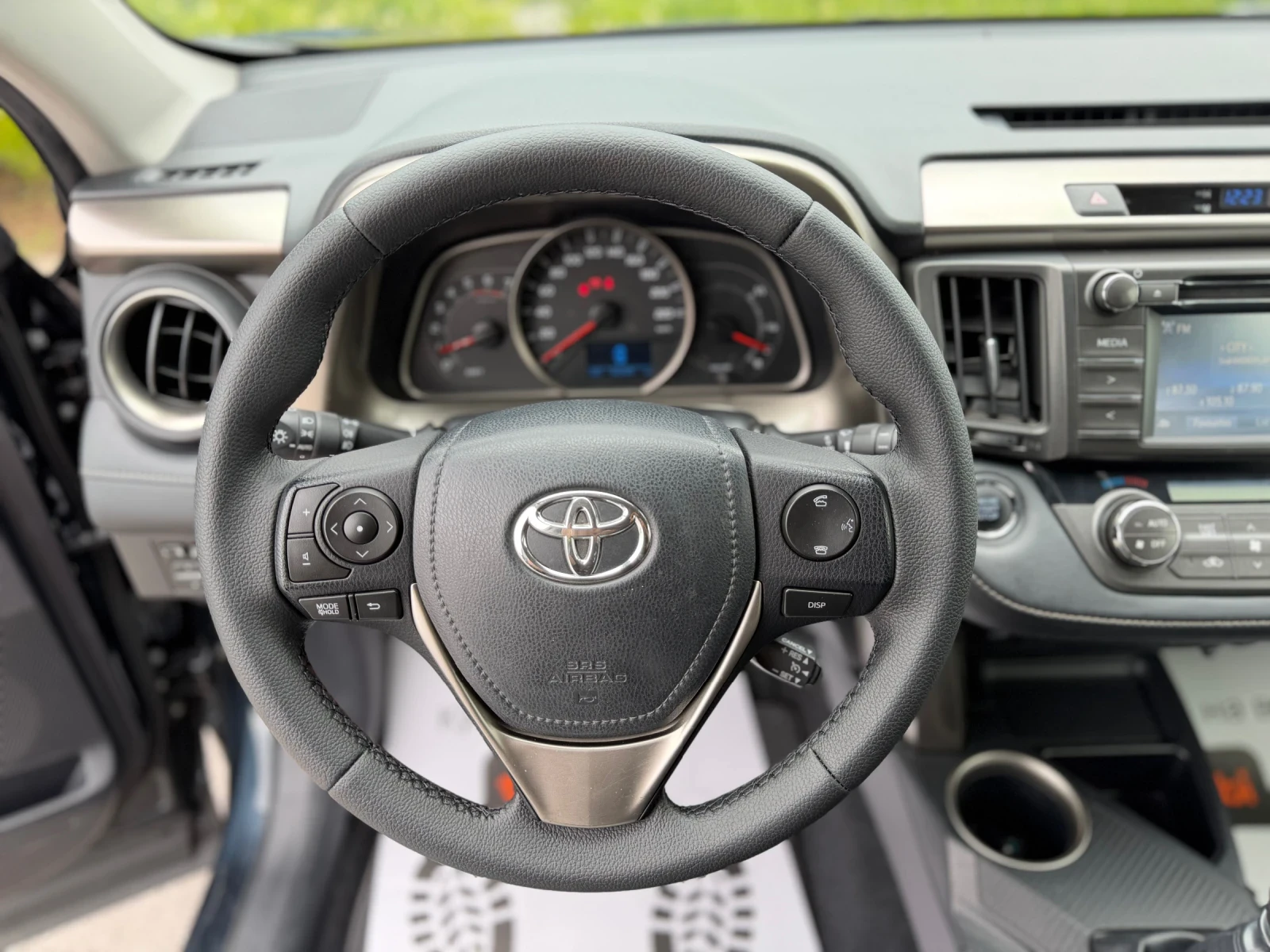 Toyota Rav4 2.0D4d* 4x4 * 80045КМ* ЛИЗИНГ * БЕЗ АНАЛОГ * , снимка 13 - Автомобили и джипове - 54879326