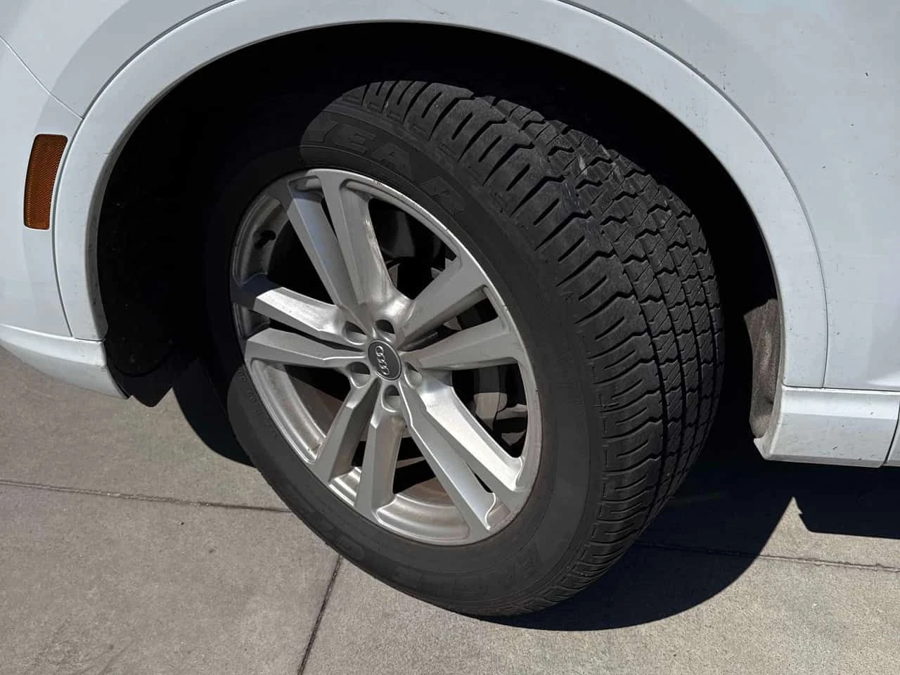 Audi Q7 * 3.0T Progressiv * CARFAX * ЦЕНА ДО БГ, снимка 12 - Автомобили и джипове - 55333079