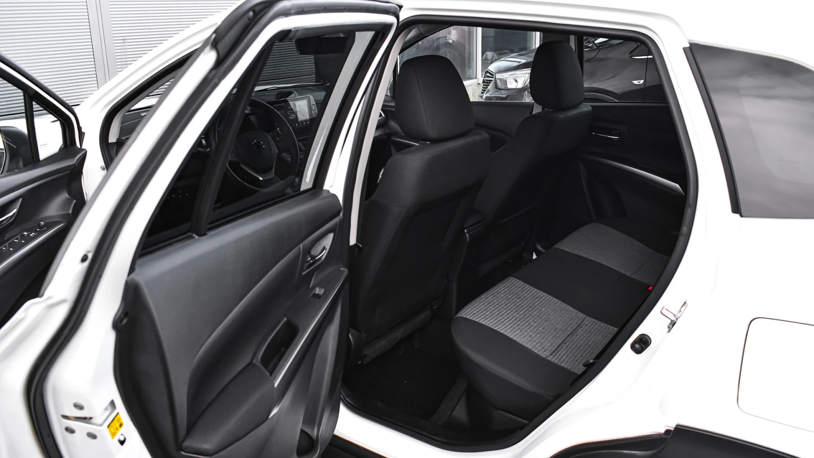 Suzuki SX4 S-Cross GL+ 1.4 Boosterjet Mild Hybrid, снимка 9 - Автомобили и джипове - 56165584