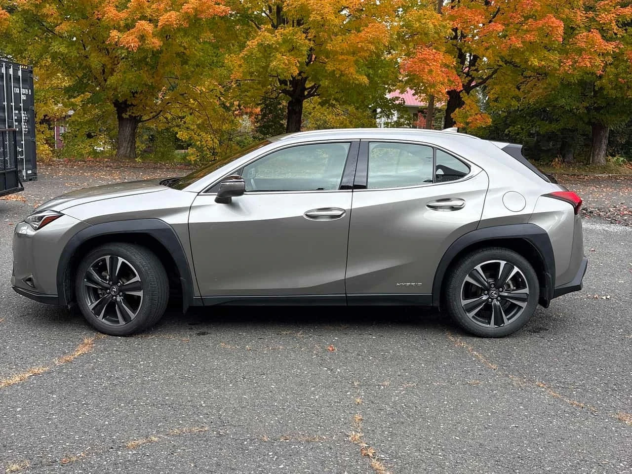 Lexus UX 250h  HUD / DISTRONIC / 2 КЛЮЧА, снимка 2 - Автомобили и джипове - 56294548