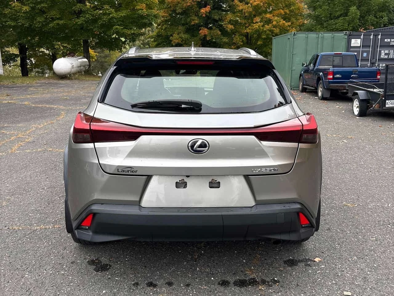 Lexus UX 250h  HUD / DISTRONIC / 2 КЛЮЧА, снимка 4 - Автомобили и джипове - 56294548