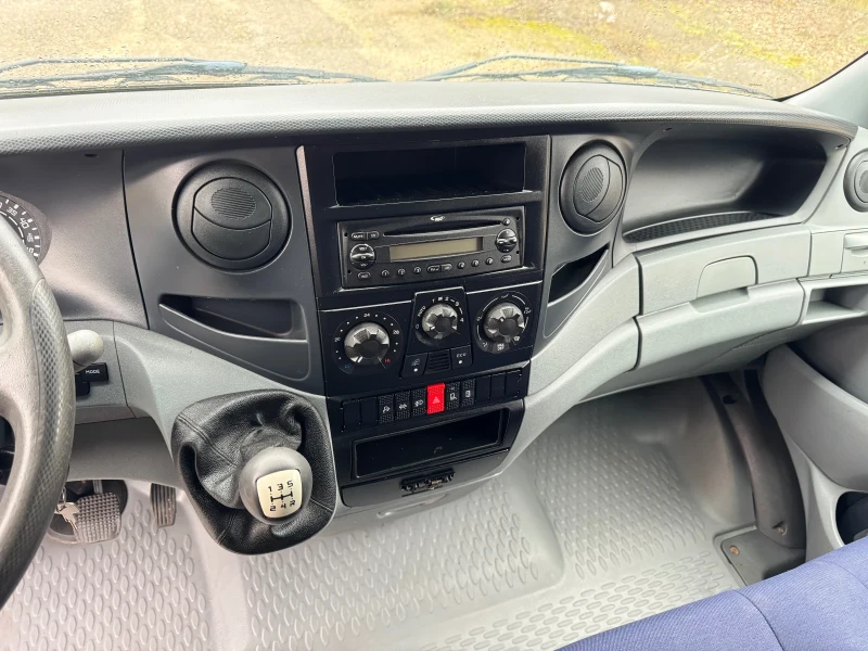 Iveco Daily Климатик* Седалка на Килограми* Сервизна История, снимка 14 - Бусове и автобуси - 53426406