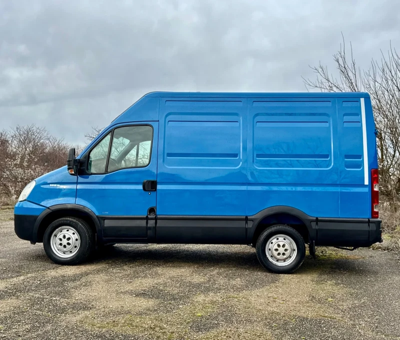 Iveco Daily Климатик* Седалка на Килограми* Сервизна История, снимка 3 - Бусове и автобуси - 53426406