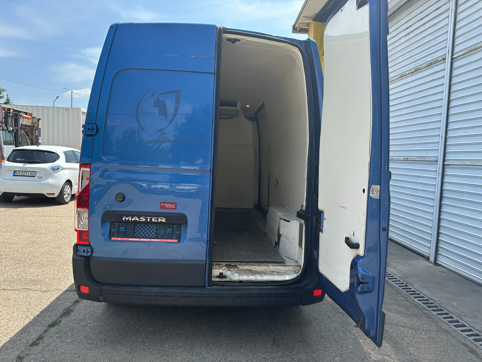 Renault Master MASTER 2.3 DCI - изображение 10