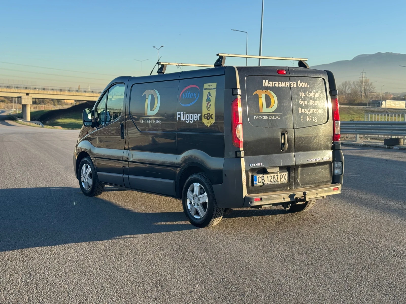 Opel Vivaro 2.0CDTI - изображение 3