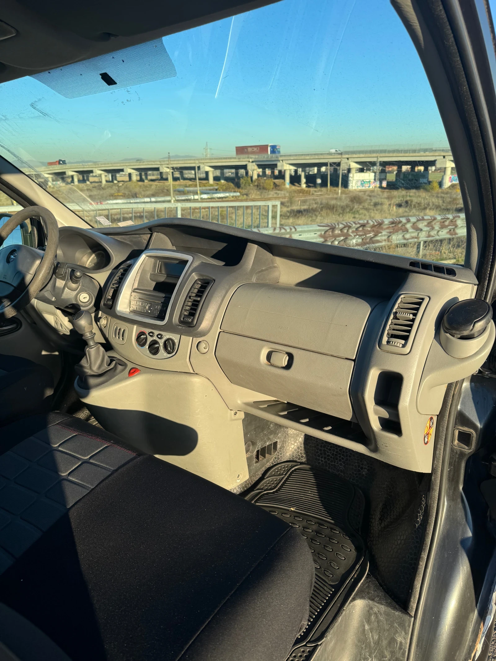 Opel Vivaro 2.0CDTI - изображение 10