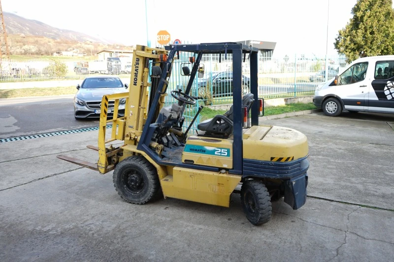 Мотокар Komatsu  2.500 kg, снимка 15 - Индустриална техника - 44638599