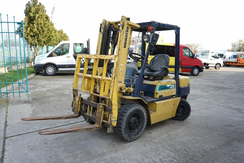 Мотокар Komatsu  2.500 kg, снимка 14 - Индустриална техника - 44638599