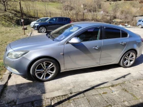 Opel Insignia - 4000 € / 7823.32 лв. - 64834397 3