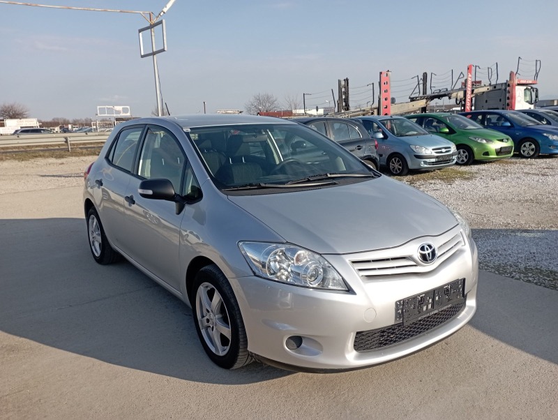 Toyota Auris 1.33, EURO 5, снимка 2 - Автомобили и джипове - 44326479