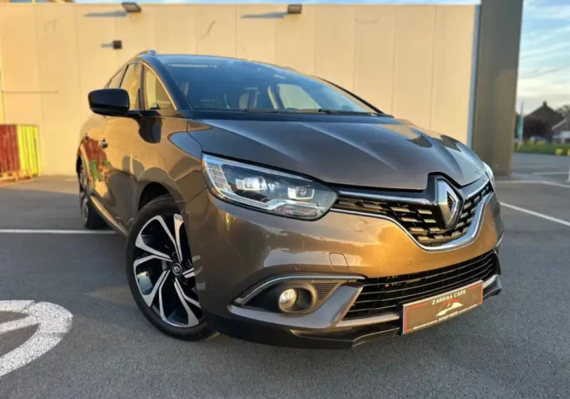 Renault Grand scenic 1.5TDCI 6+ 1, снимка 2 - Автомобили и джипове - 47528655