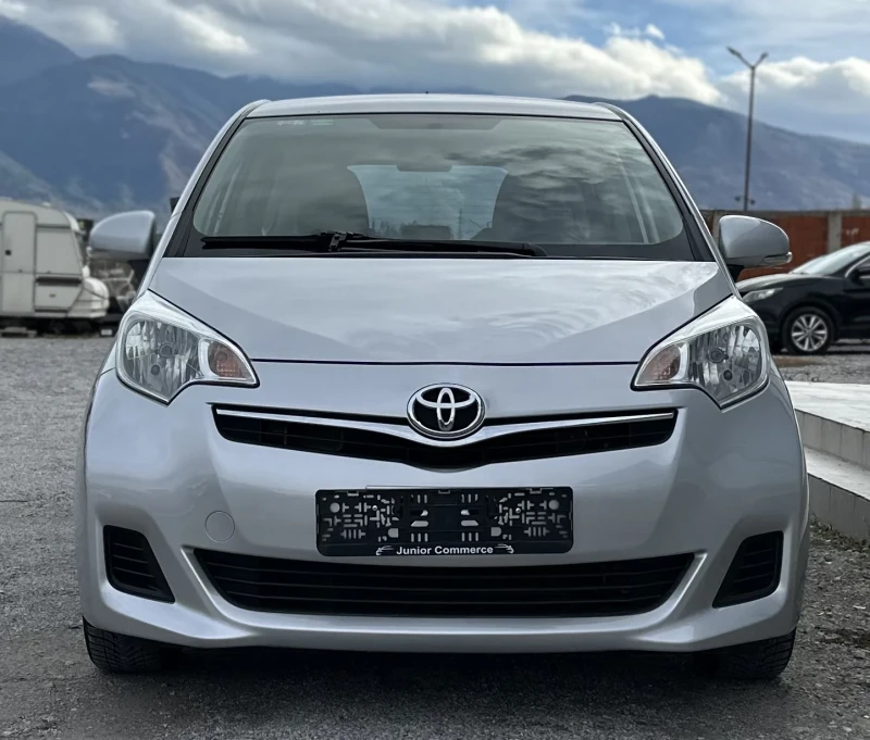 Toyota Verso S 1.3VVT-i-99кс-6 СКОРОСТИ-TOP-NEW, снимка 2 - Автомобили и джипове - 48040632