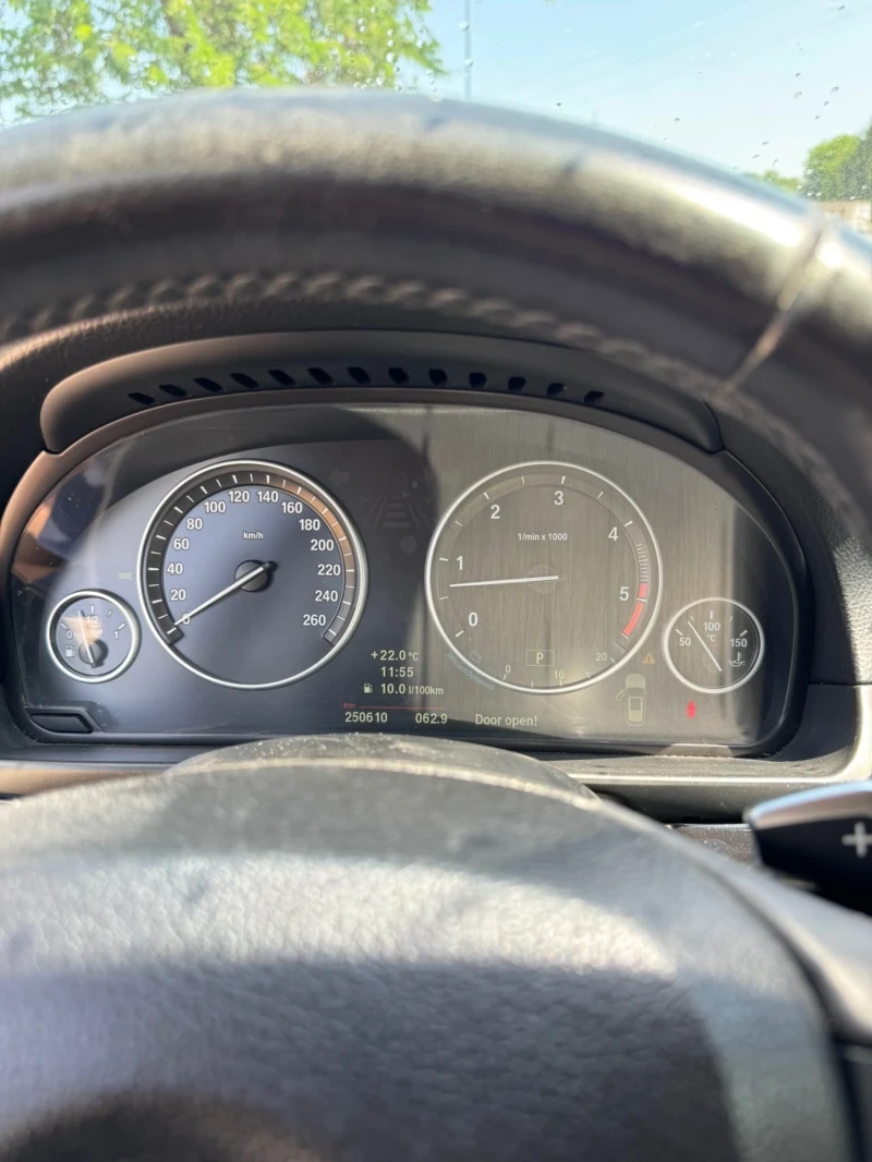 BMW 530 530XD, снимка 10 - Автомобили и джипове - 52723517