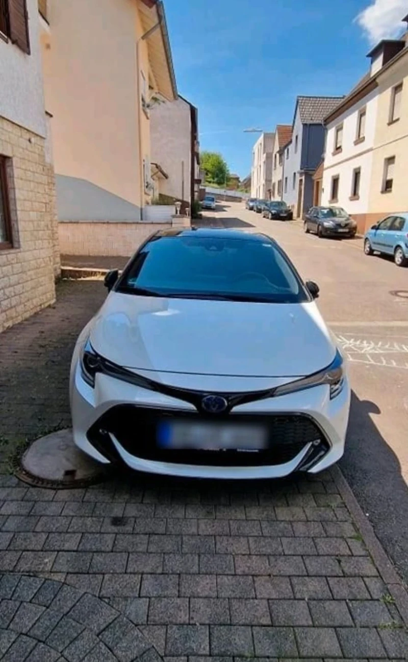 Toyota Corolla Хечбек, снимка 2 - Автомобили и джипове - 52346722