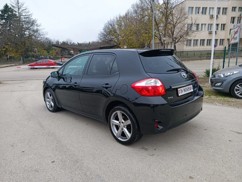 Toyota Auris 1.8i-147кс-ШВЕЙЦАРИЯ-РЪЧКА-6ск-NAVI-FACELIFT, снимка 5 - Автомобили и джипове - 52437947