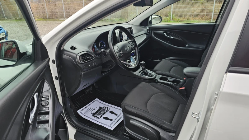 Hyundai I30 1.6GRDI , снимка 9 - Автомобили и джипове - 52752391