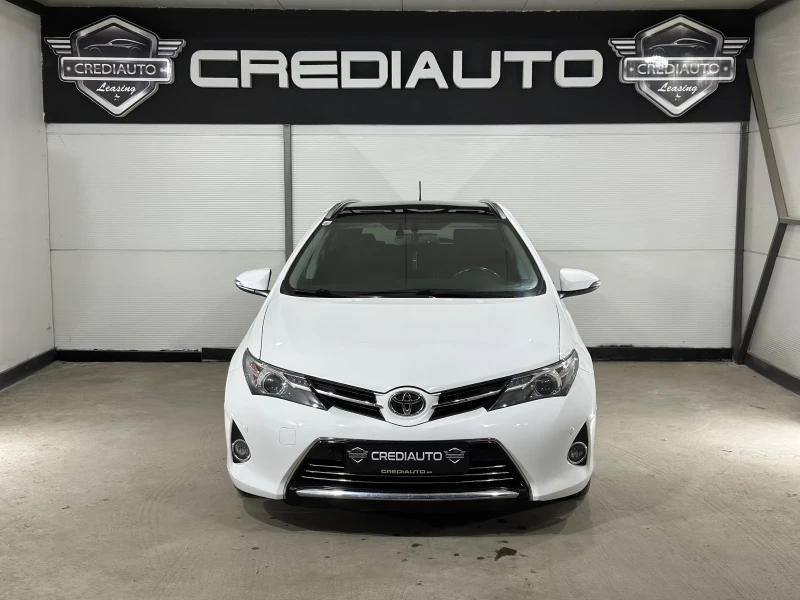 Toyota Auris * NAVI* * PANO* , снимка 2 - Автомобили и джипове - 53086090