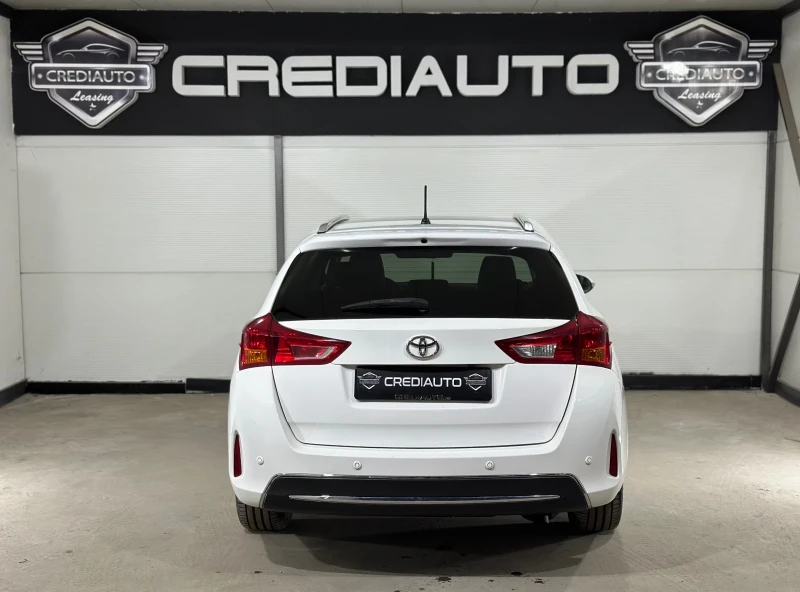 Toyota Auris * NAVI* * PANO* , снимка 5 - Автомобили и джипове - 53086090