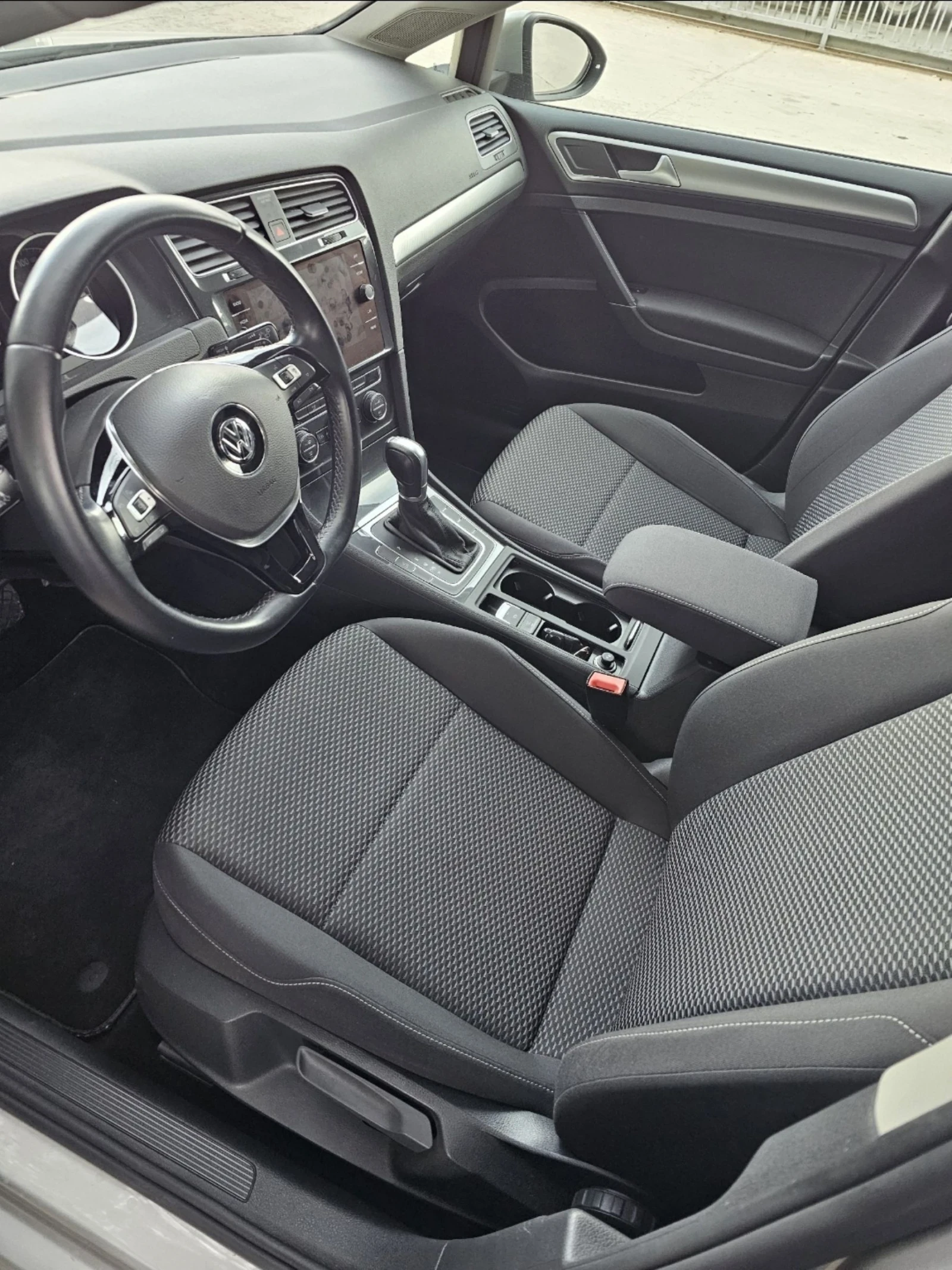VW Golf 1.6TDI 116к.с. DSG 29500км - изображение 7