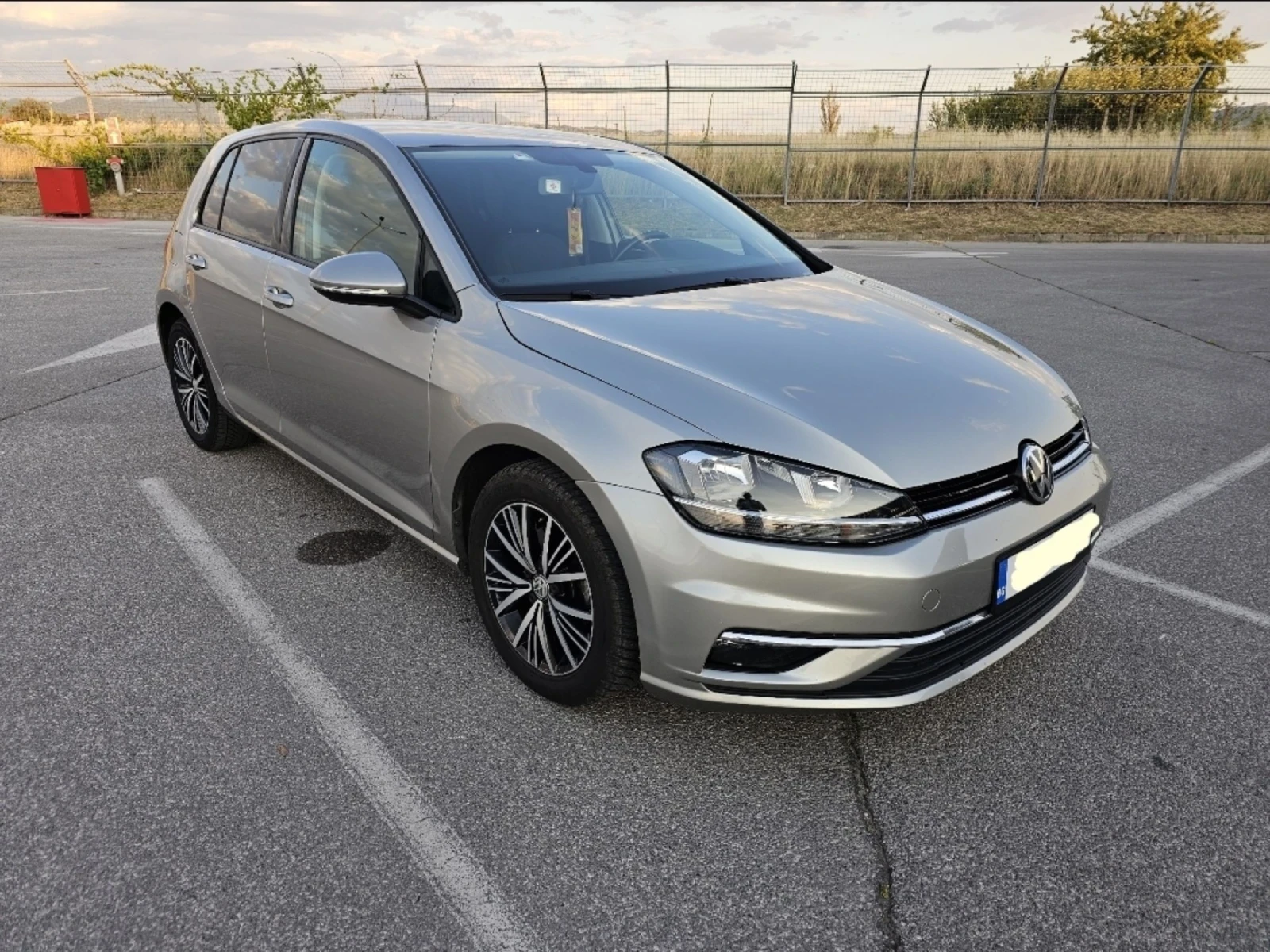 VW Golf 1.6TDI 116к.с. DSG 29500км - изображение 2
