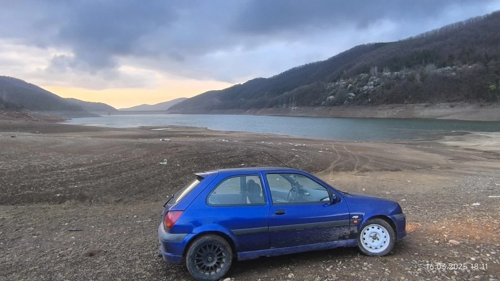 Ford Fiesta Mk4 1.6 sport - изображение 2