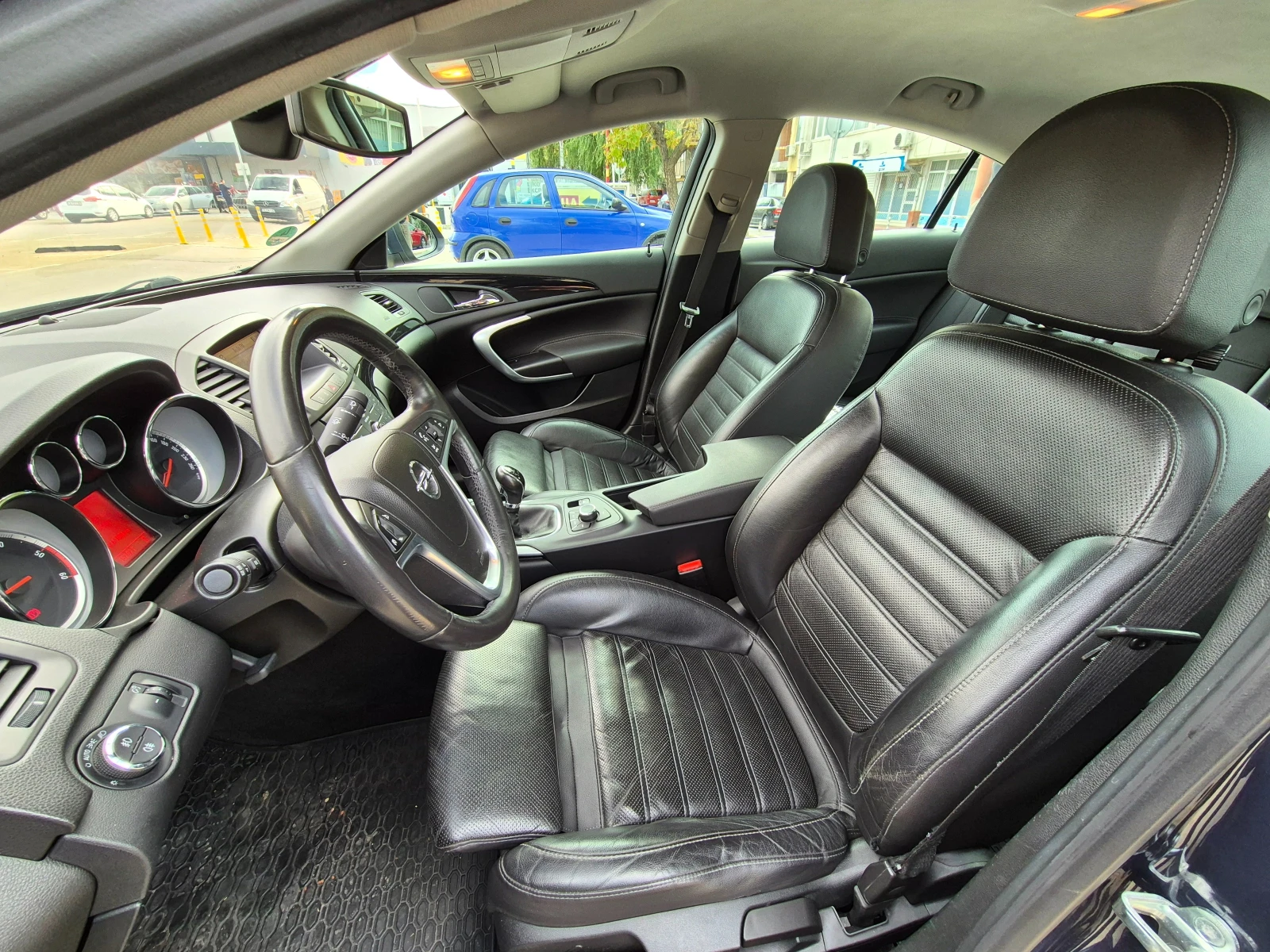 Opel Insignia  - изображение 8