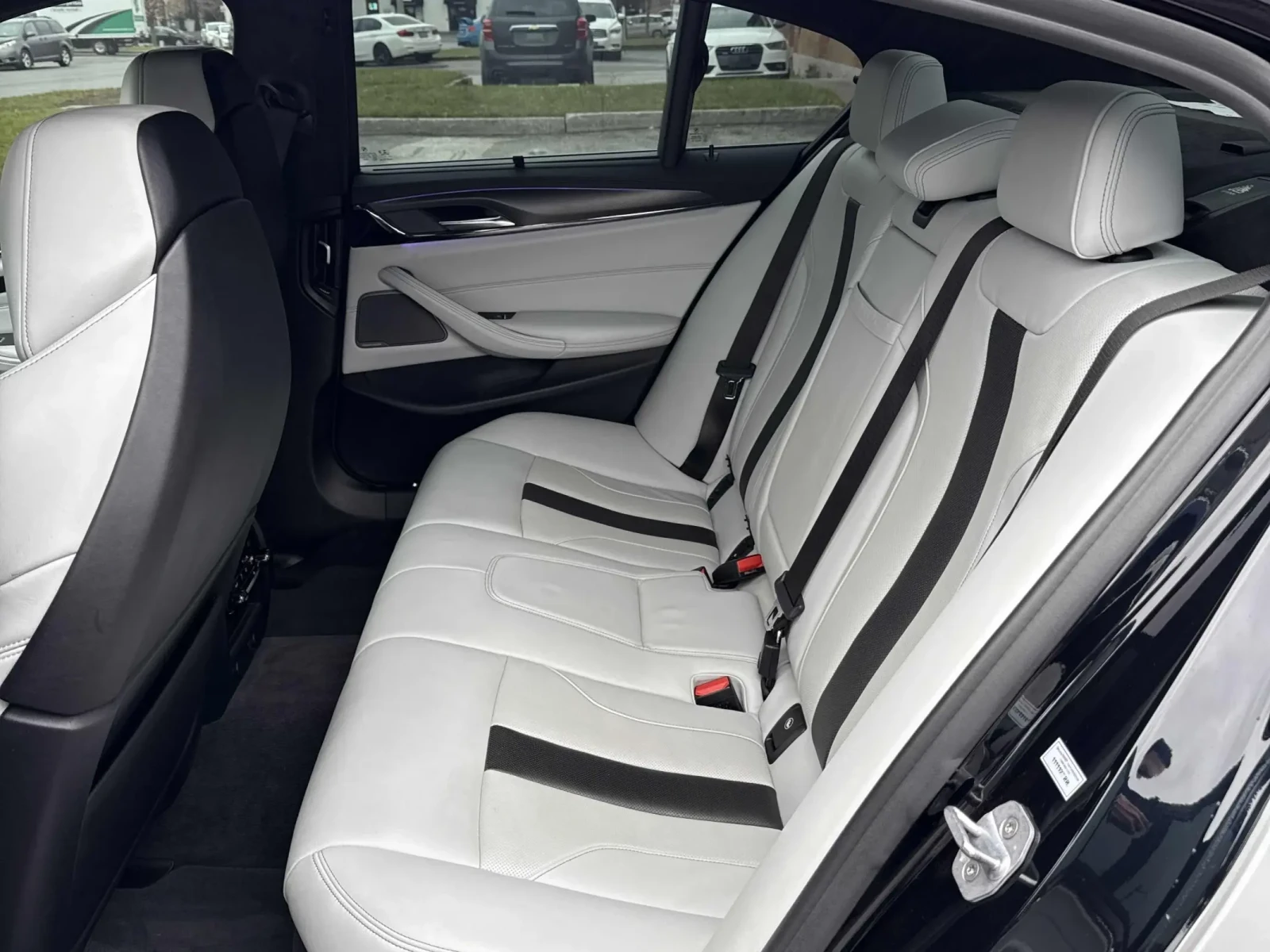 BMW M5 * CARFAX * БЕЗ ПЪРВОНАЧАЛНА ВНОСКА - изображение 10