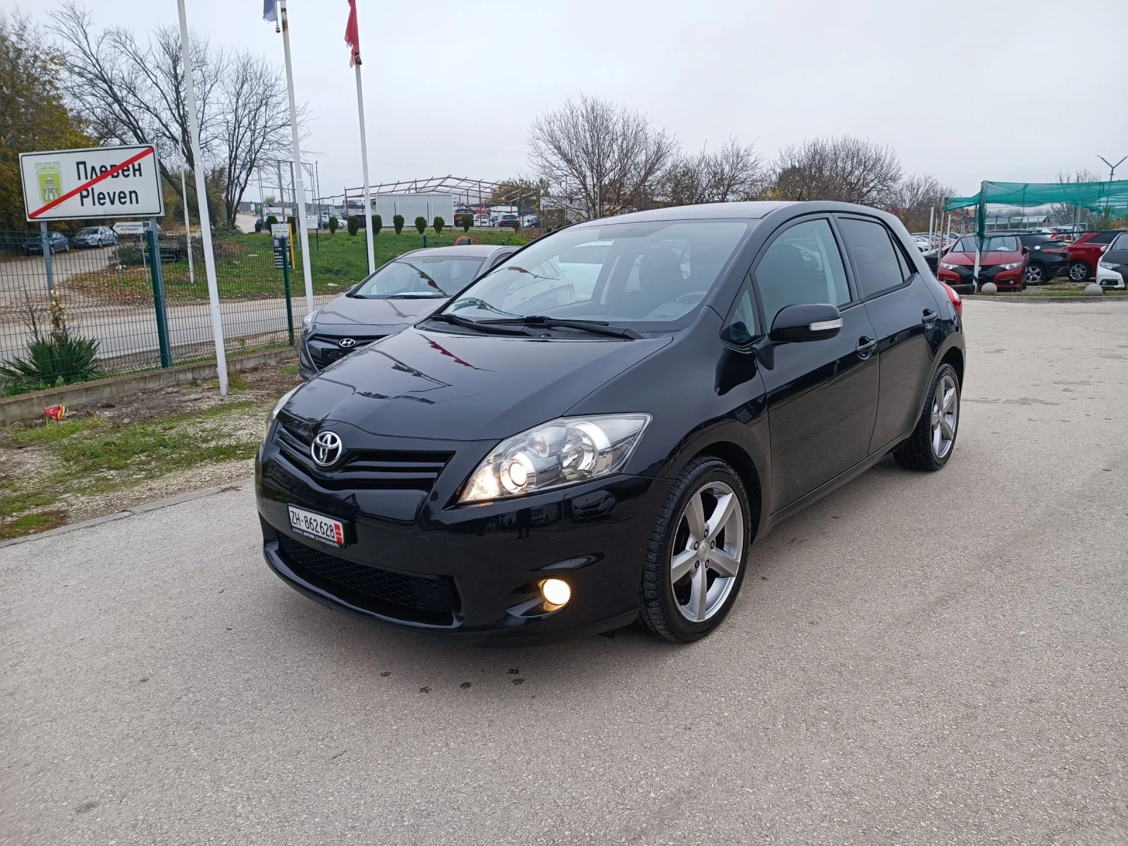 Toyota Auris 1.8i-147кс-ШВЕЙЦАРИЯ-РЪЧКА-6ск-NAVI-FACELIFT - изображение 7