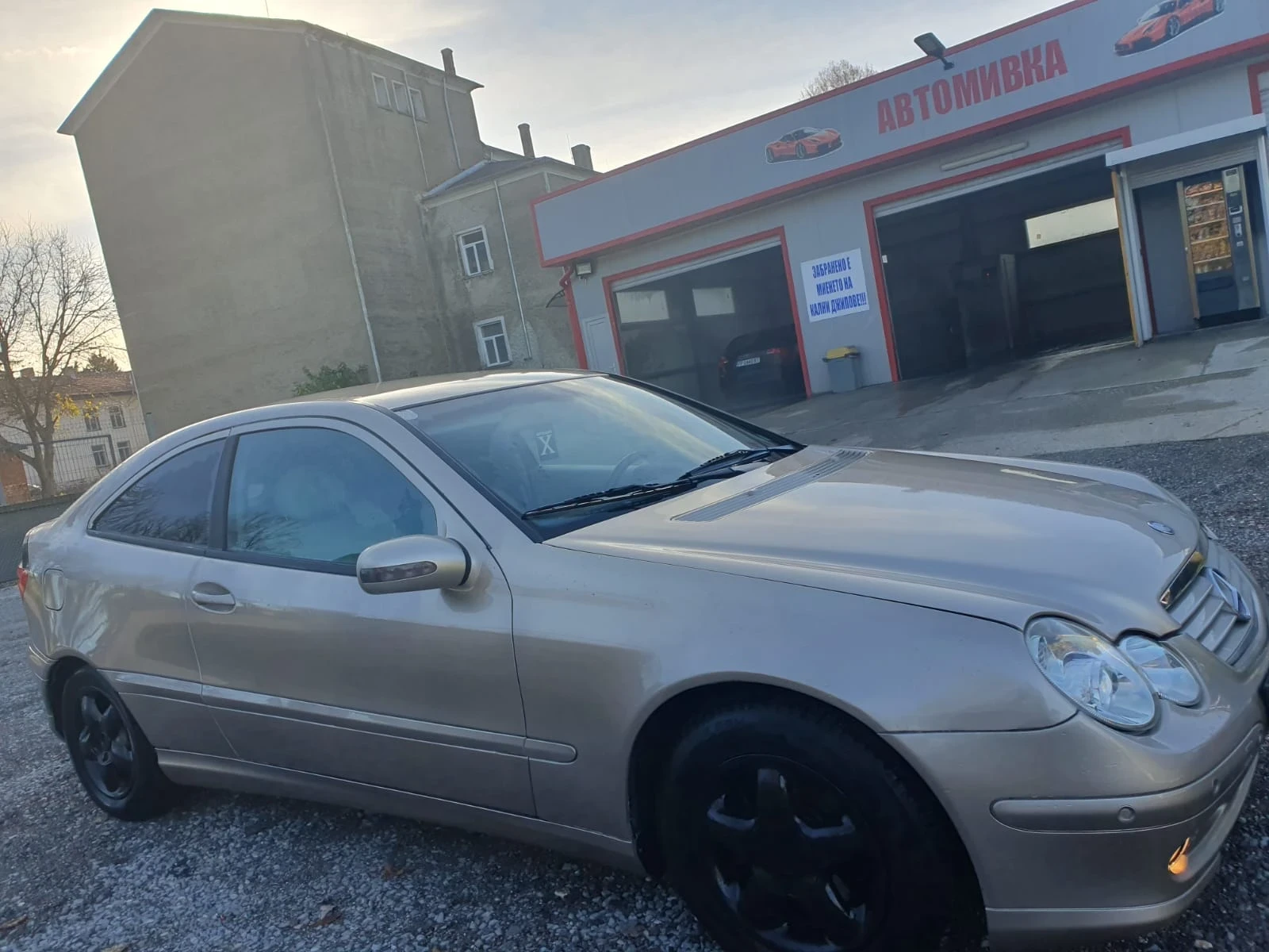 Mercedes-Benz C 180  - изображение 2