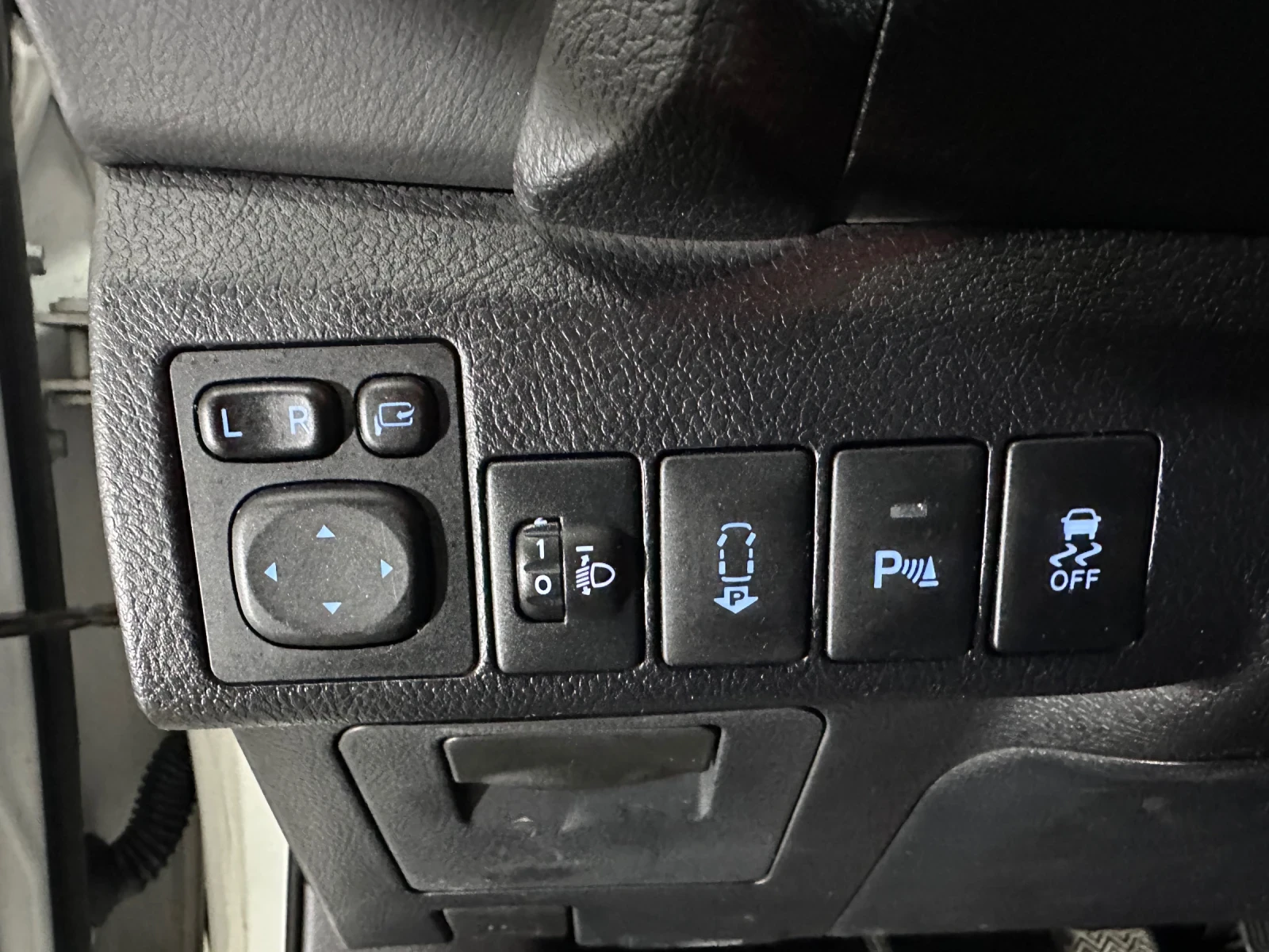 Toyota Auris * NAVI* * PANO*  | Mobile.bg � ����������� 14