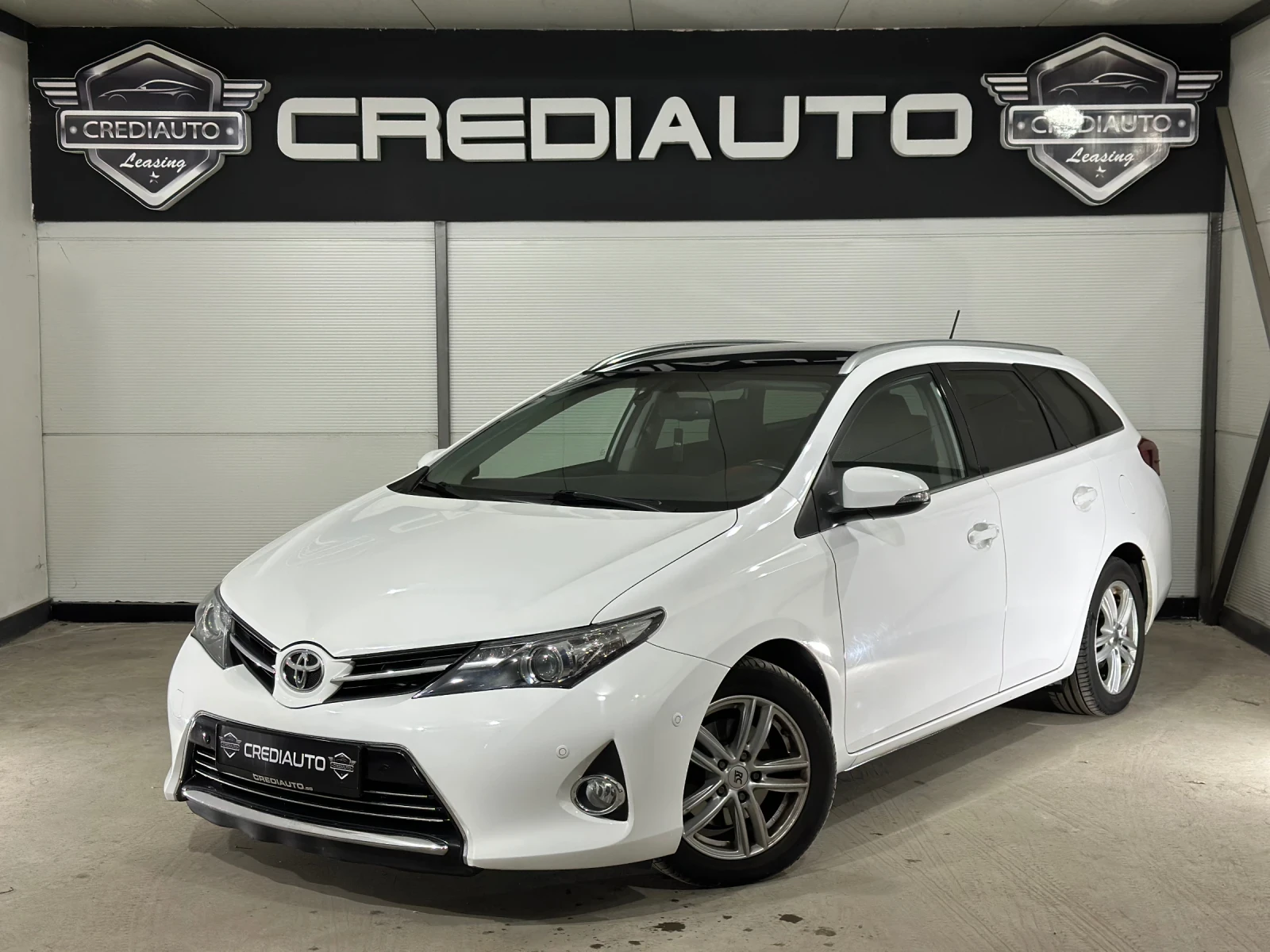 Toyota Auris * NAVI* * PANO*  | Mobile.bg � ����������� 1