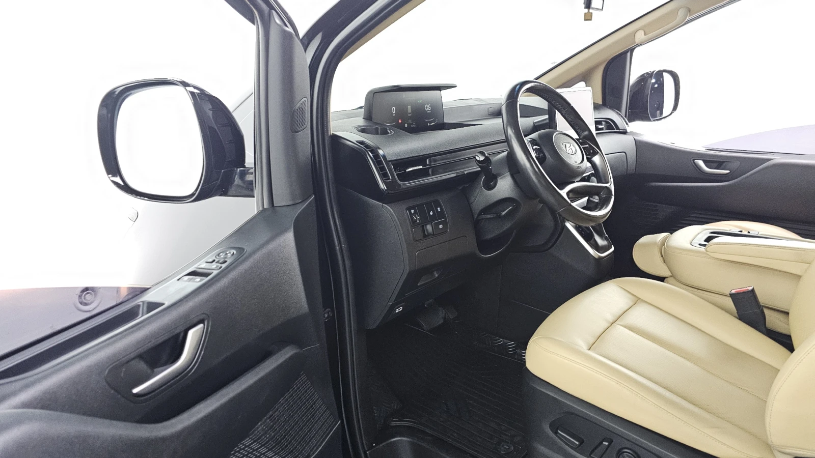 Hyundai Staria L3.5 Tourer 9seater autogeorge.com - изображение 9