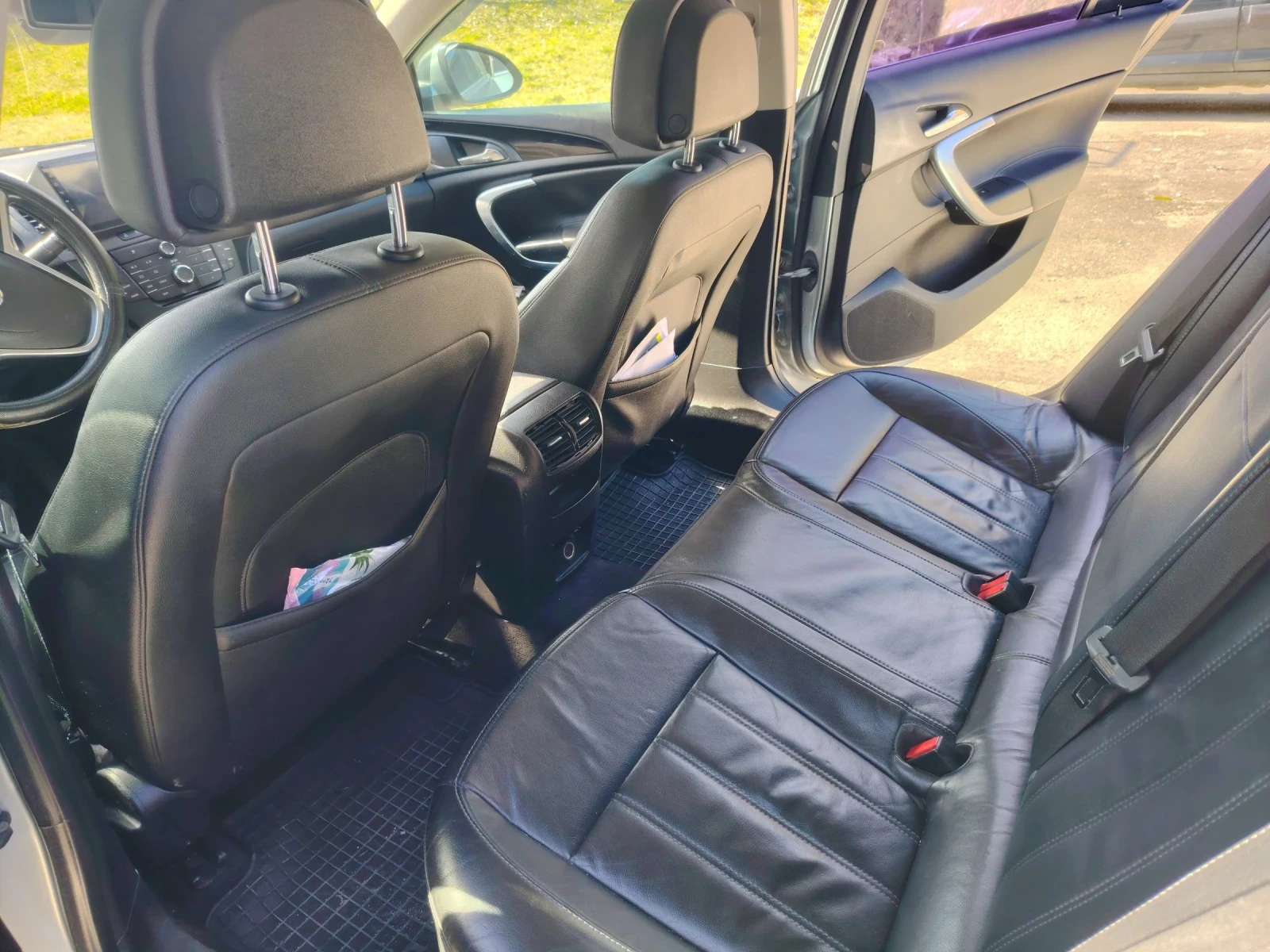 Opel Insignia, снимка 7 - Автомобили и джипове - 53783046