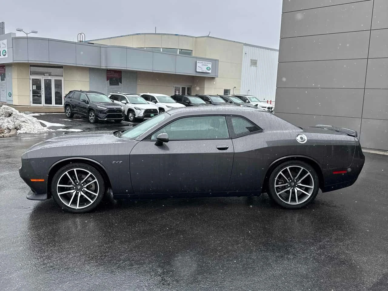 Dodge Challenger  | R/T RWD | ОТ ПРЕДСТАВИТЕЛСТВО | , снимка 2 - Автомобили и джипове - 54303652