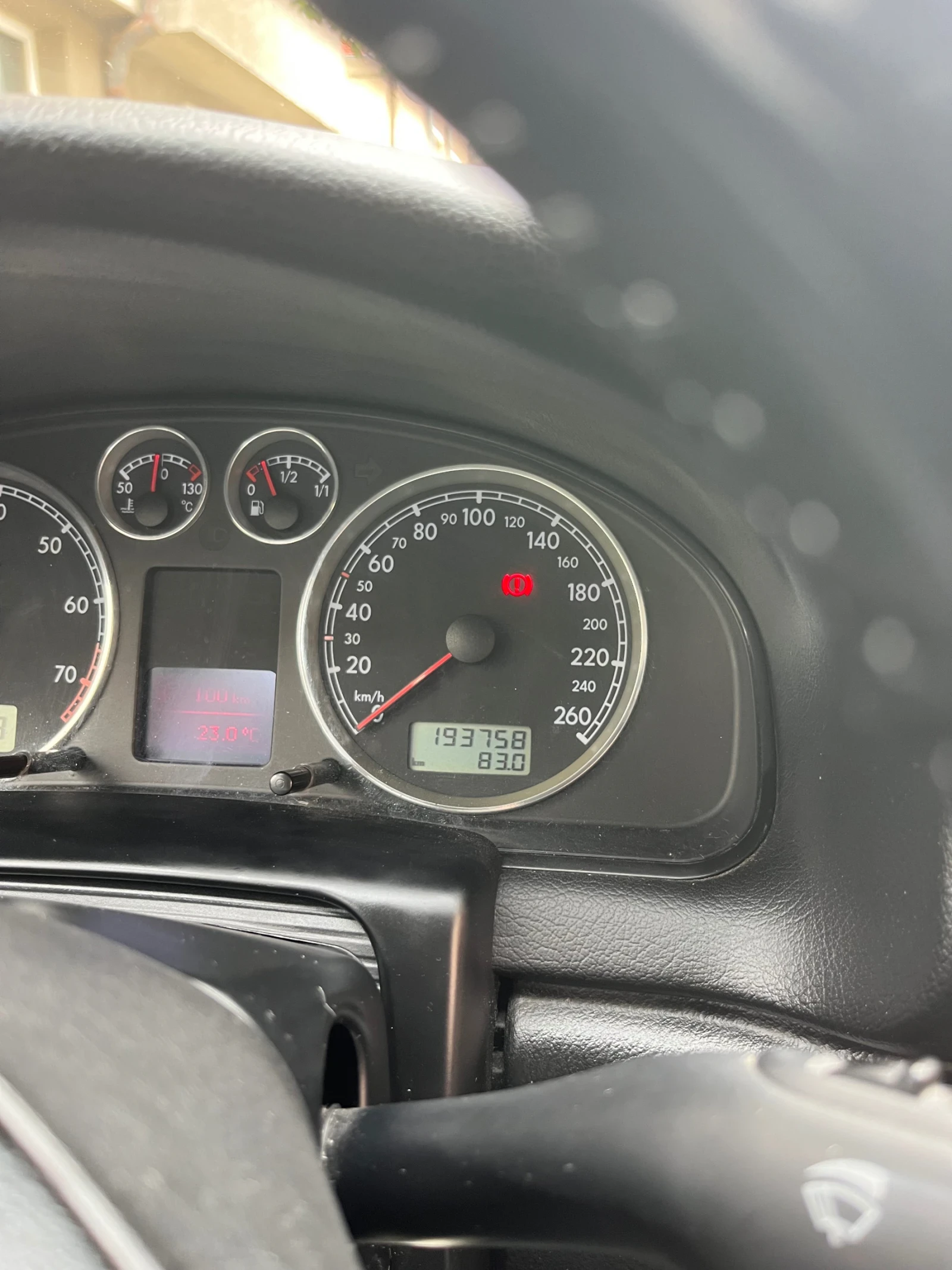 VW Passat 1.6 102кс, снимка 9 - Автомобили и джипове - 54487410