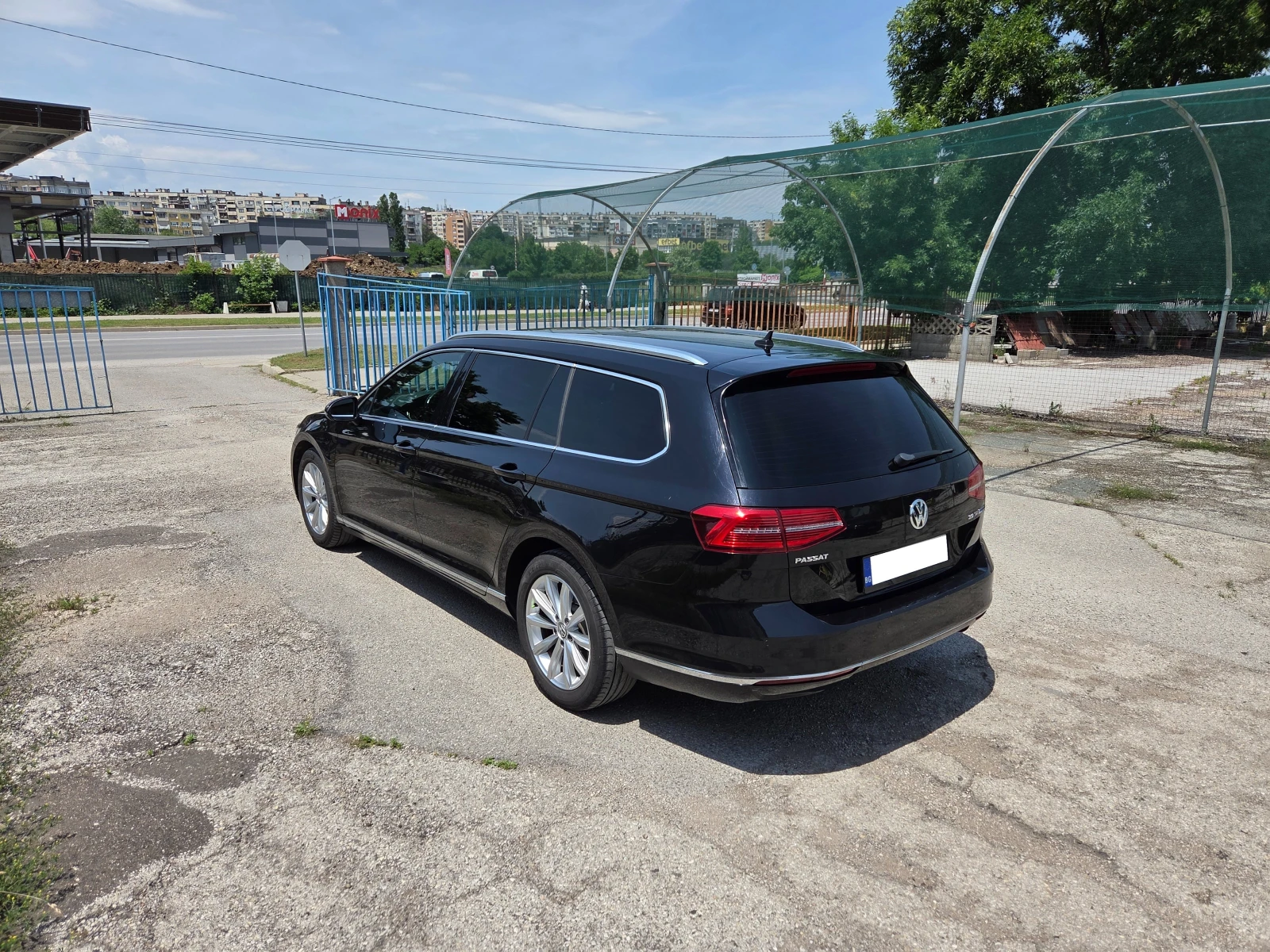 VW Passat Highline 2.0TDI DSG Full Led Euro6 Service History, снимка 4 - Автомобили и джипове - 54739973