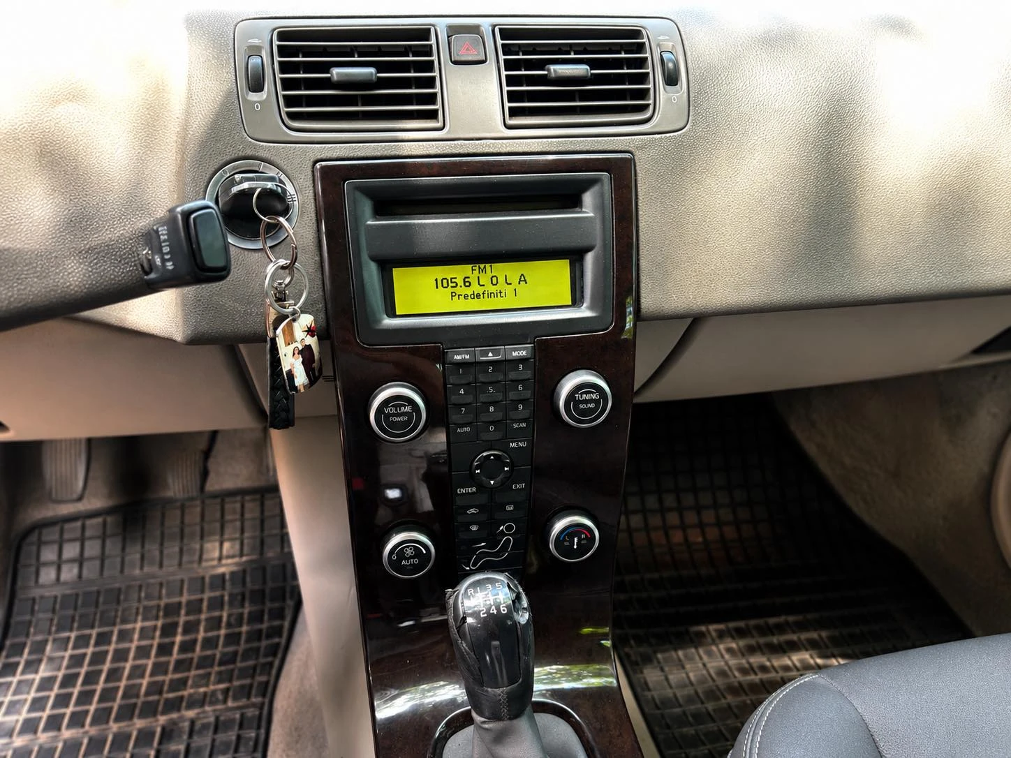 Volvo V50, снимка 8 - Автомобили и джипове - 55168407