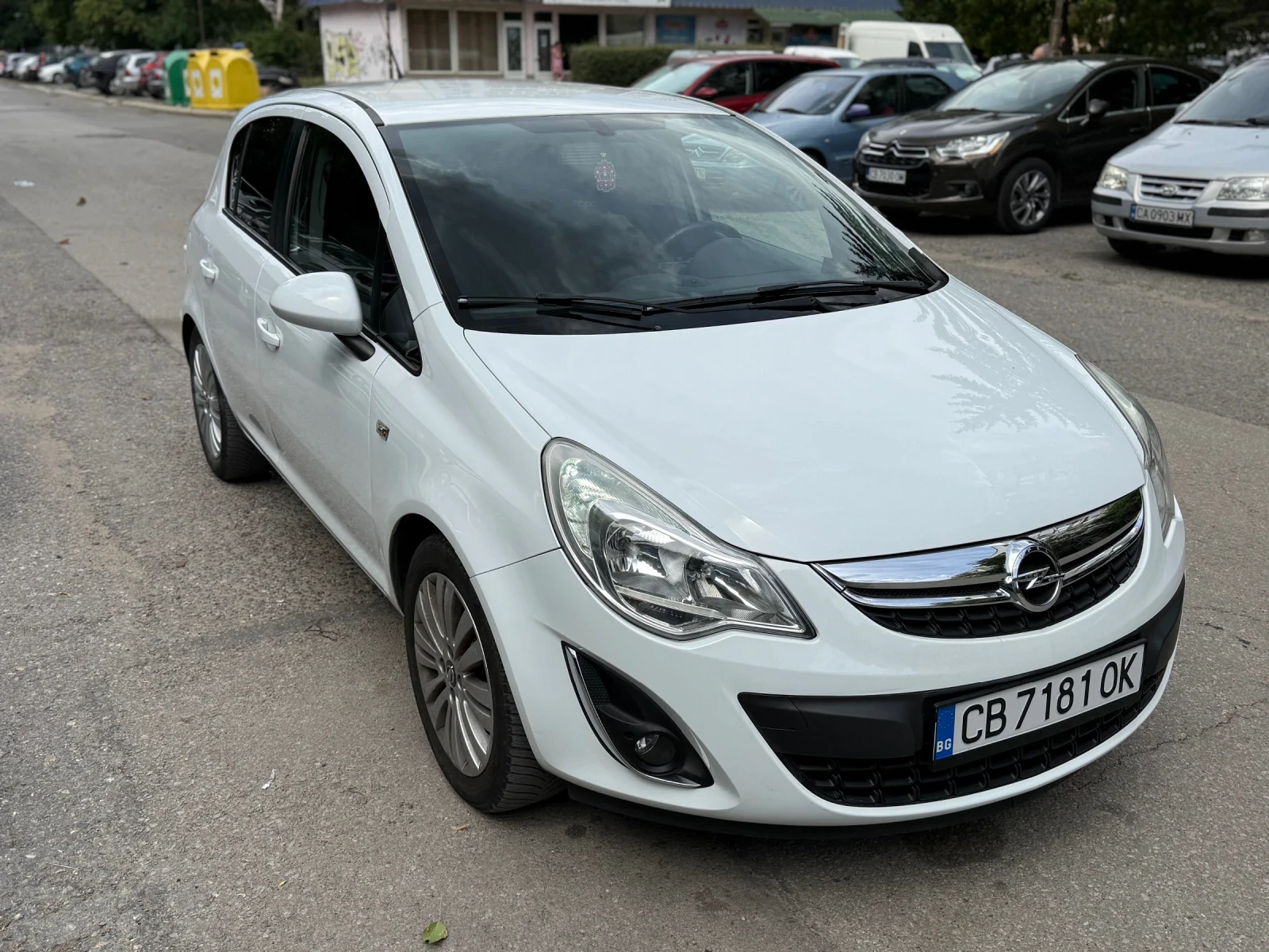 Opel Corsa 1.2 Газ. Инжекцион, снимка 2 - Автомобили и джипове - 55207858