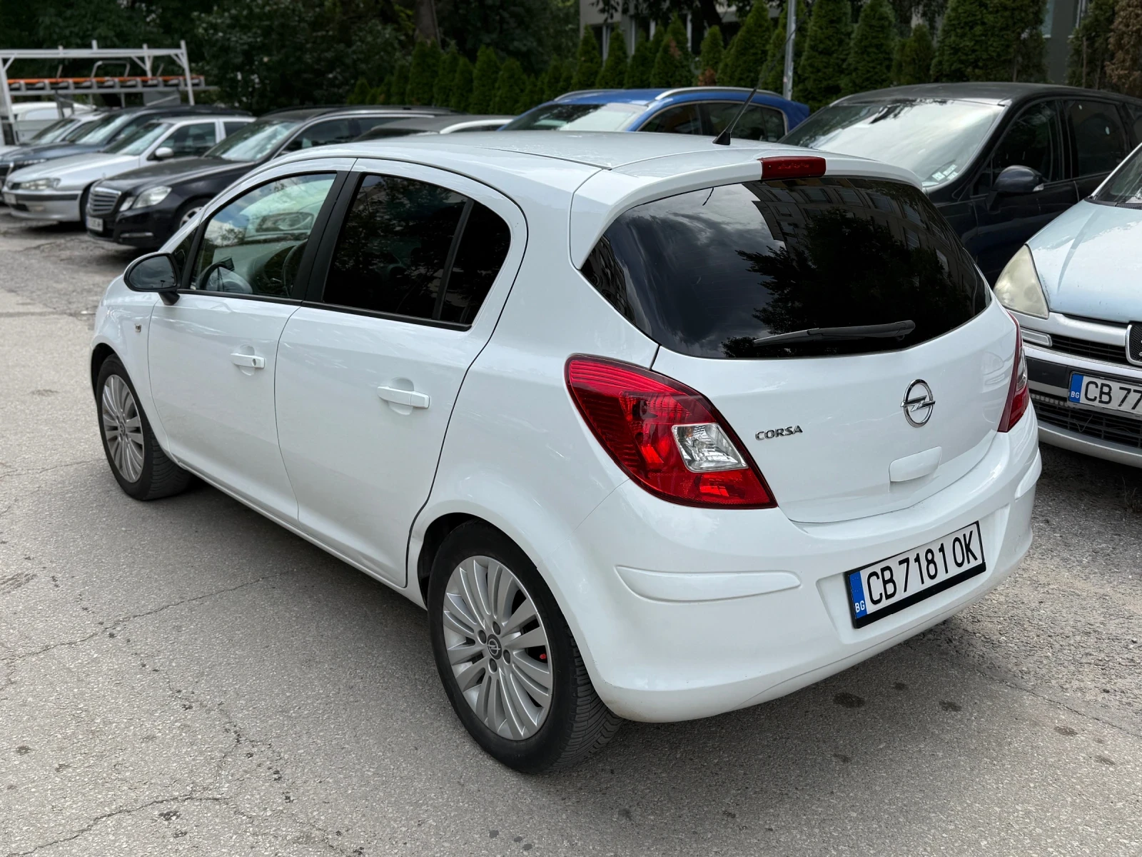 Opel Corsa 1.2 Газ. Инжекцион, снимка 6 - Автомобили и джипове - 55207858