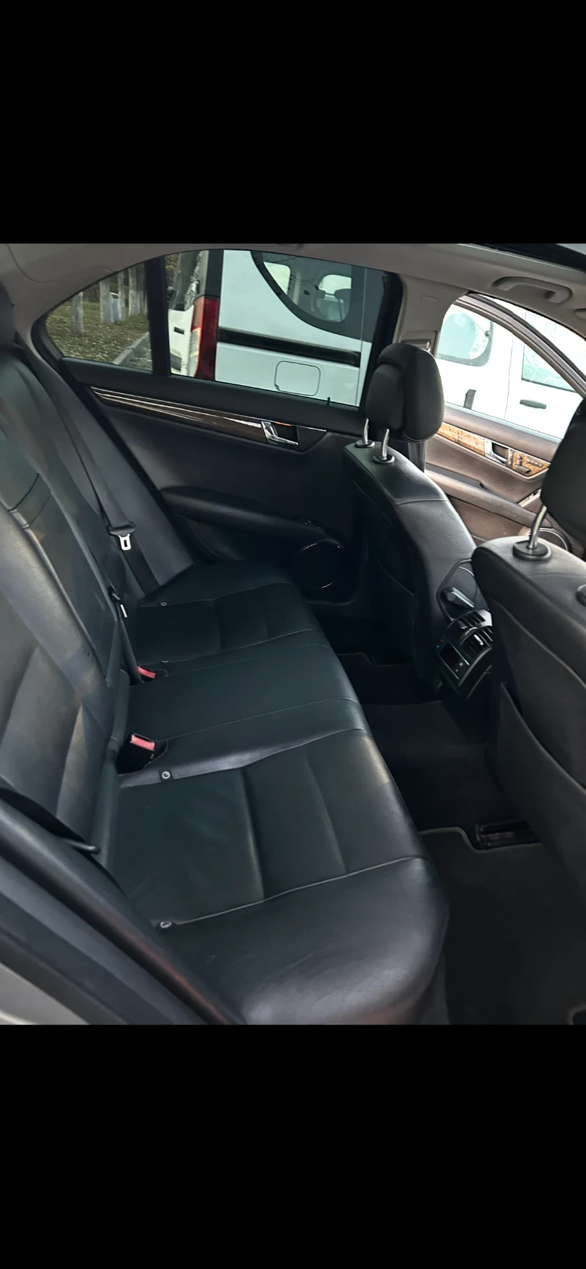 Mercedes-Benz C 320, снимка 8 - Автомобили и джипове - 55229305