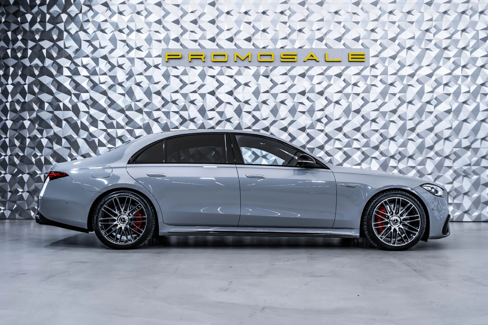 Mercedes-Benz S 63 AMG Edition 1* Carbon* Pano* Burmester, снимка 6 - Автомобили и джипове - 55741582