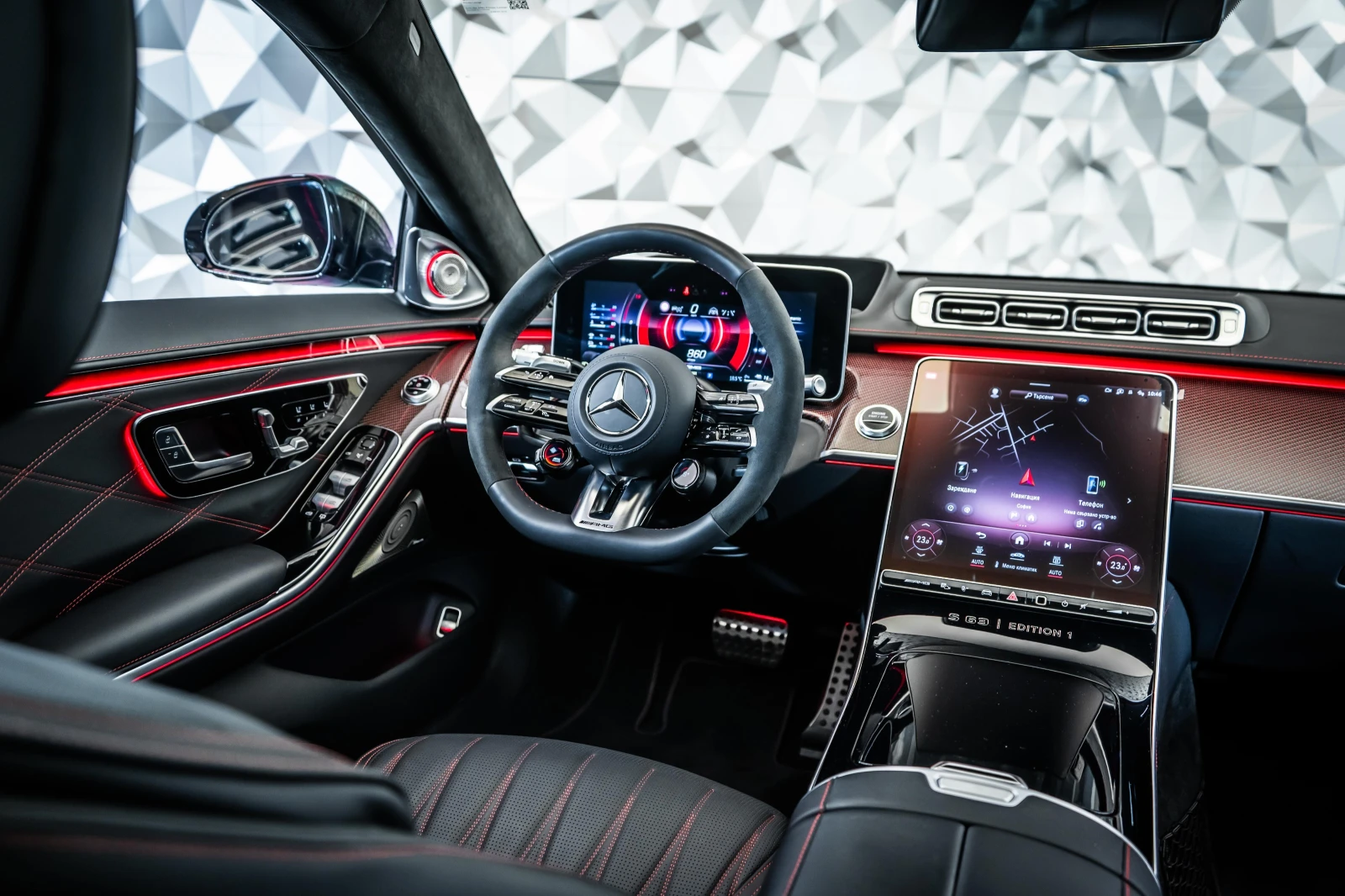 Mercedes-Benz S 63 AMG Edition 1* Carbon* Pano* Burmester, снимка 10 - Автомобили и джипове - 55741582