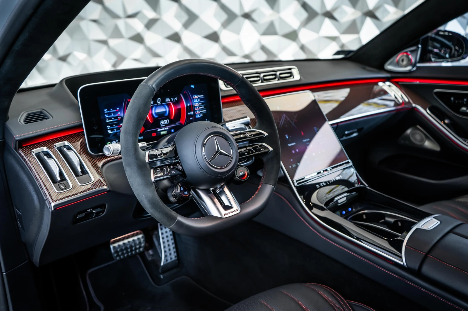 Mercedes-Benz S 63 AMG Edition 1* Carbon* Pano* Burmester, снимка 8 - Автомобили и джипове - 55741582
