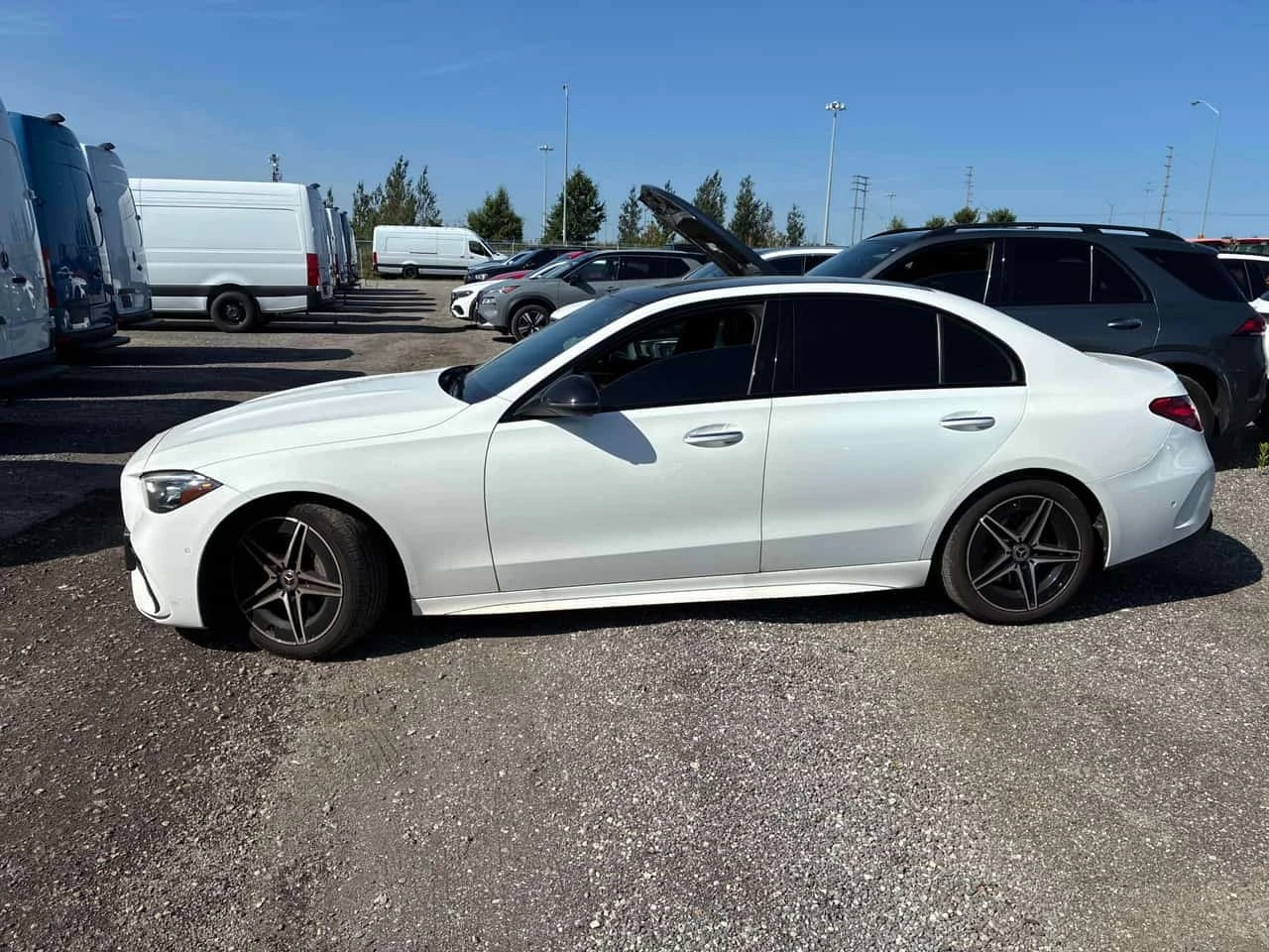 Mercedes-Benz C 300 * CARFAX * ОПЦИЯ ЗА ФИНАНСИРАНЕ, снимка 2 - Автомобили и джипове - 55754436