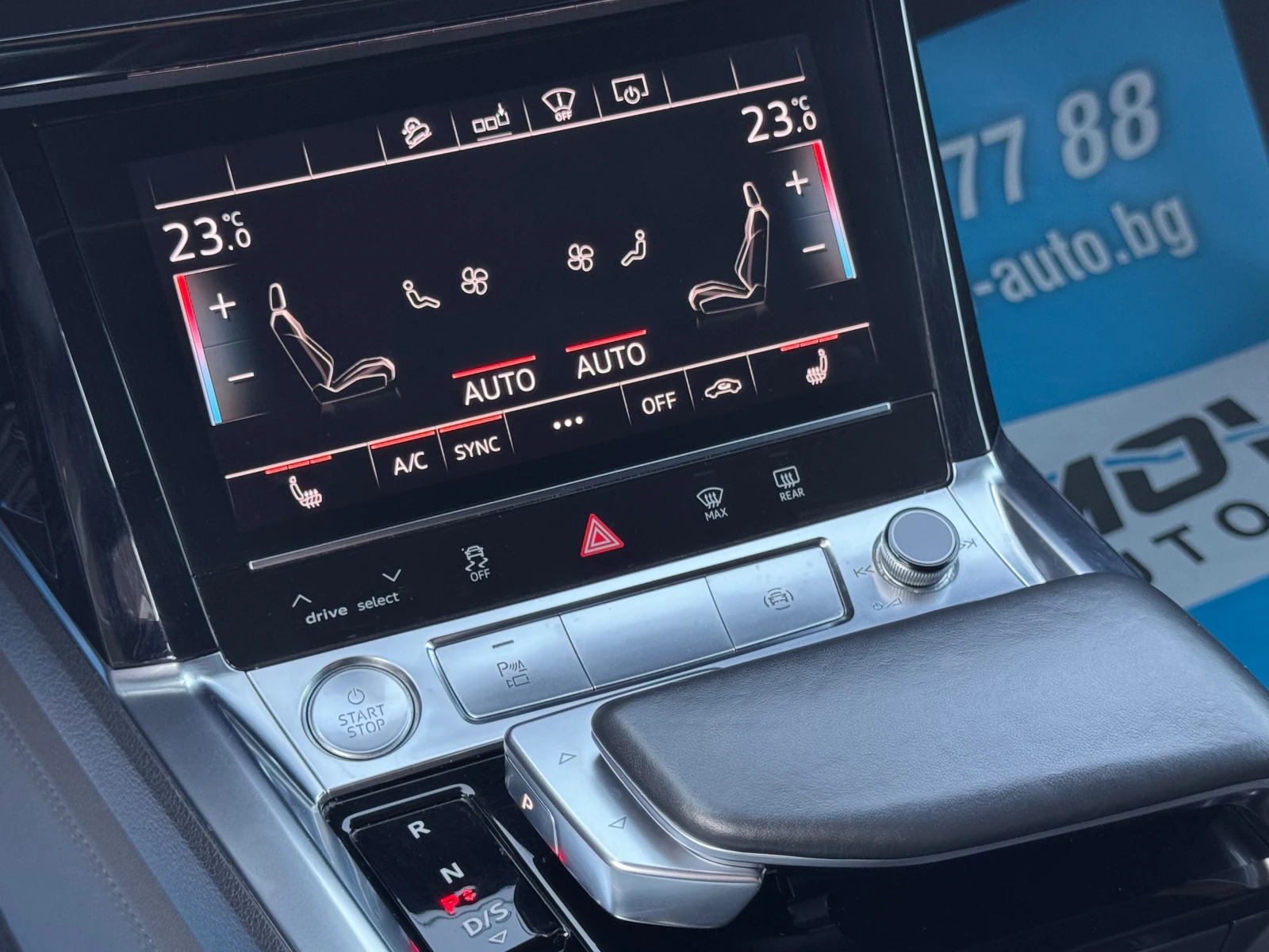 Audi E-Tron 55 S-LINE HEAD-UP ПАНОРАМА ВАКУМ KEYLESSGO APPLE, снимка 10 - Автомобили и джипове - 56011015